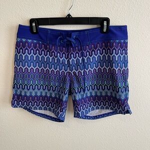 Women’s Prana Makenna board shorts, size Small